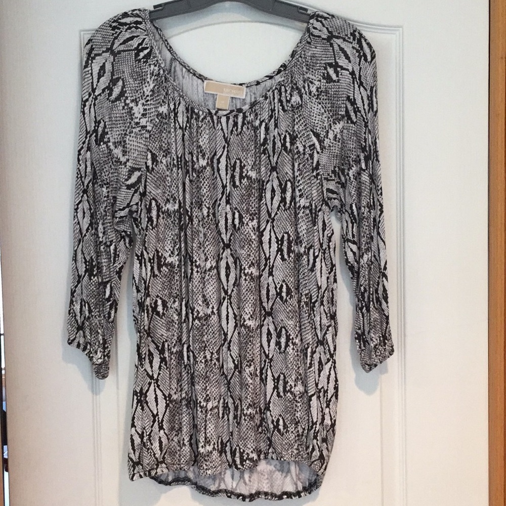 Women's Top